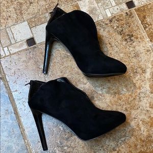 Nine West Faux Suede Snakeskin booties